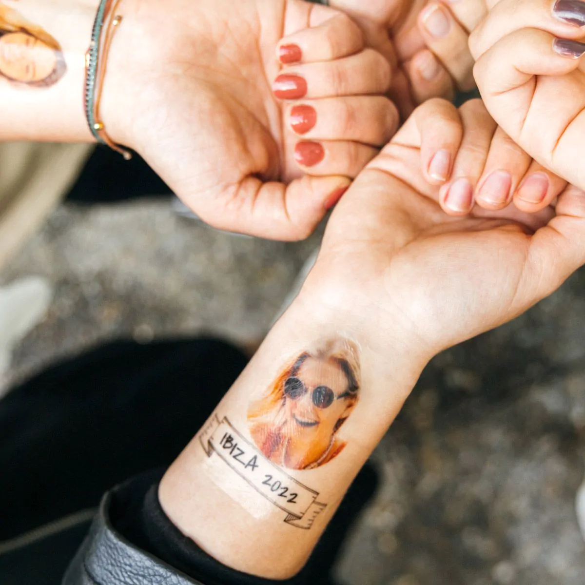 Gepersonaliseerde Nep Tattoos met Foto en Banier set van 4 | snelle levering