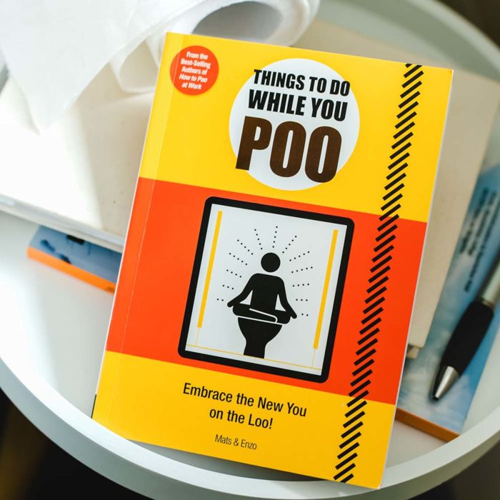 Things To Do While You Poo boek